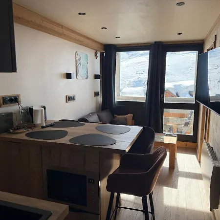 Lauzieres 4 People Apartman